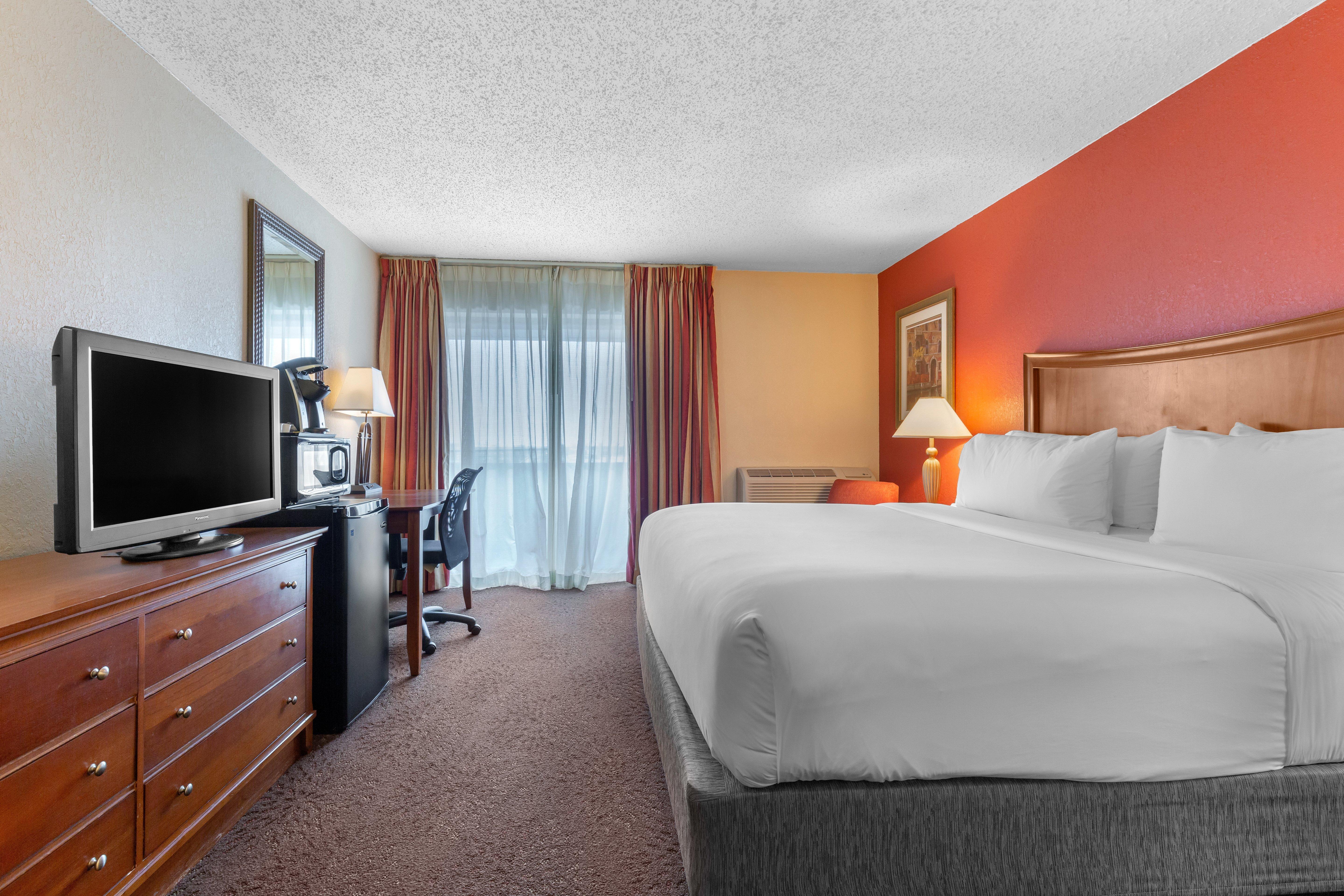 Holiday Inn Express Chicago-Downers Grove By Ihg Eksteriør billede