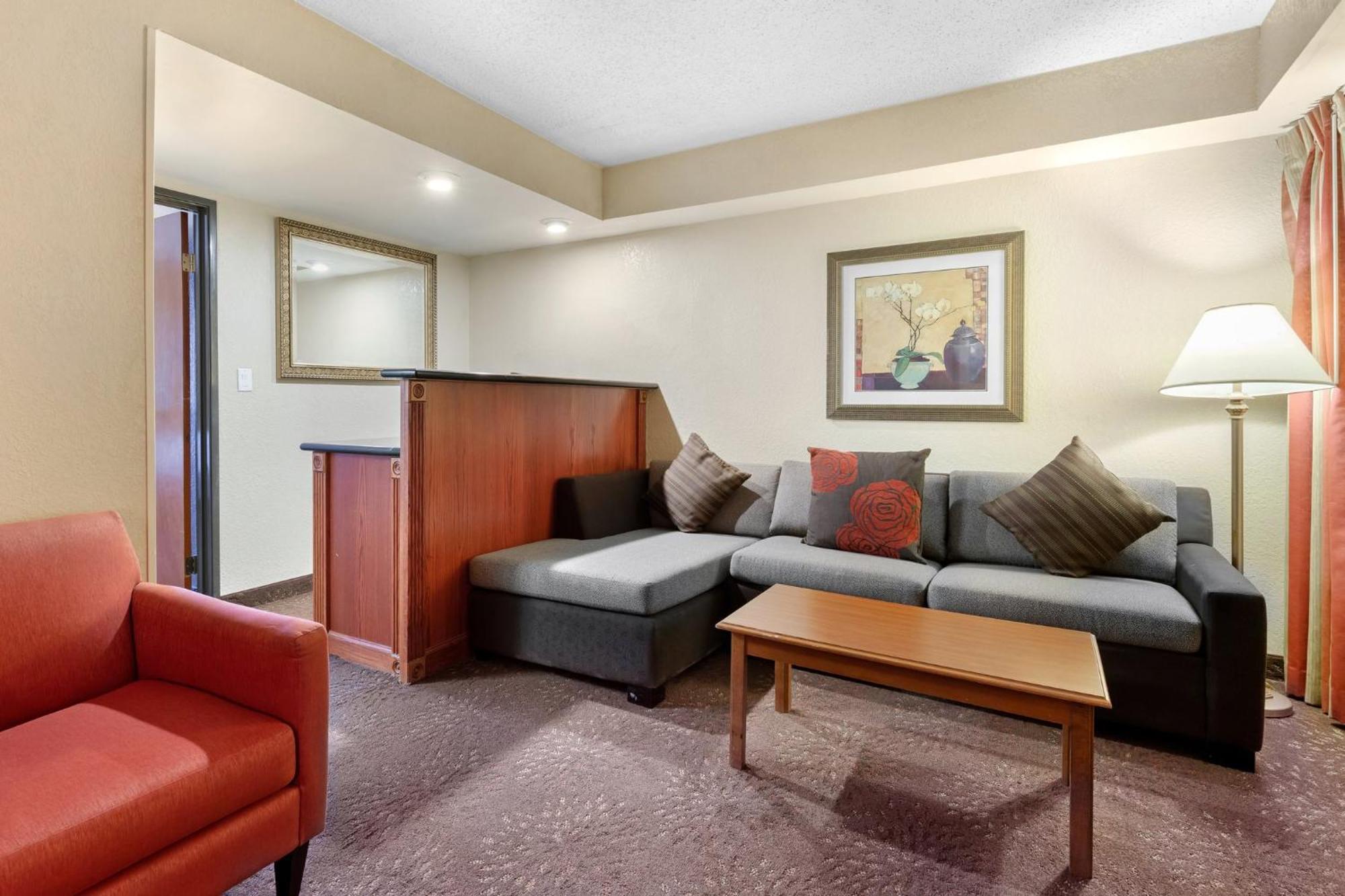 Holiday Inn Express Chicago-Downers Grove By Ihg Eksteriør billede