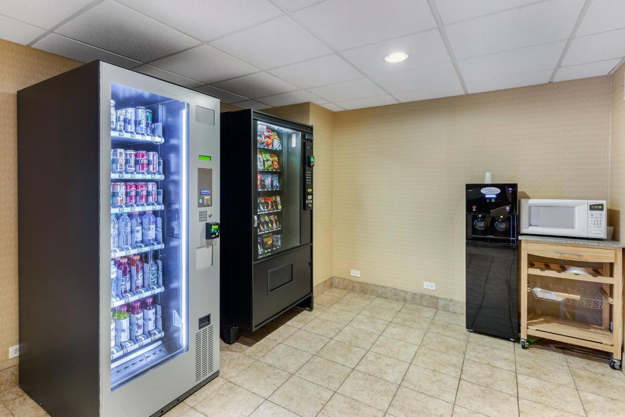Holiday Inn Express Chicago-Downers Grove By Ihg Eksteriør billede