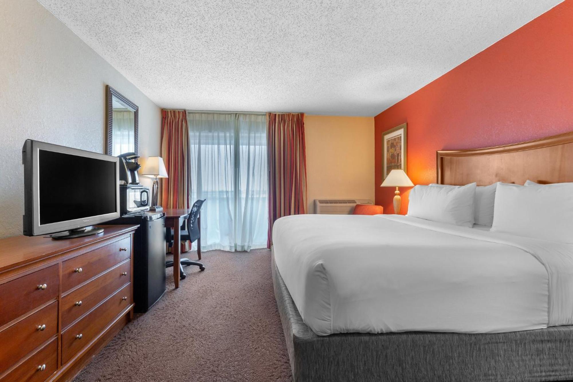 Holiday Inn Express Chicago-Downers Grove By Ihg Eksteriør billede