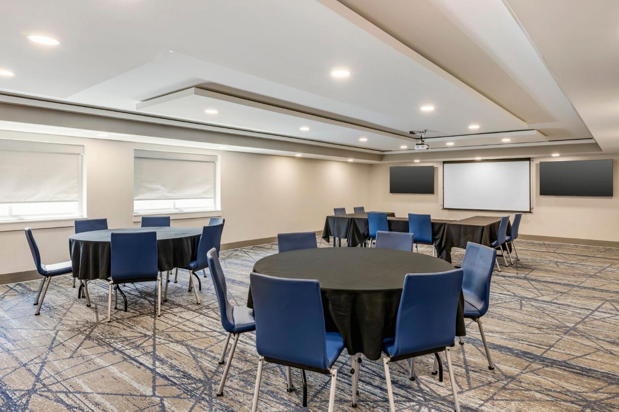 Holiday Inn Express Chicago-Downers Grove By Ihg Eksteriør billede