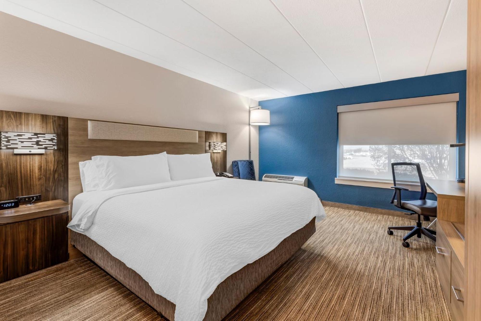 Holiday Inn Express Chicago-Downers Grove By Ihg Eksteriør billede