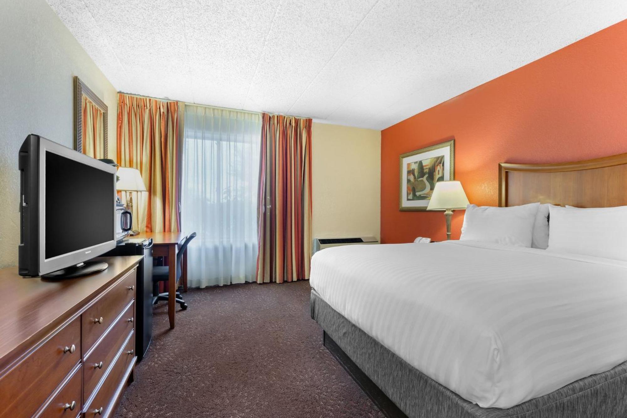 Holiday Inn Express Chicago-Downers Grove By Ihg Eksteriør billede