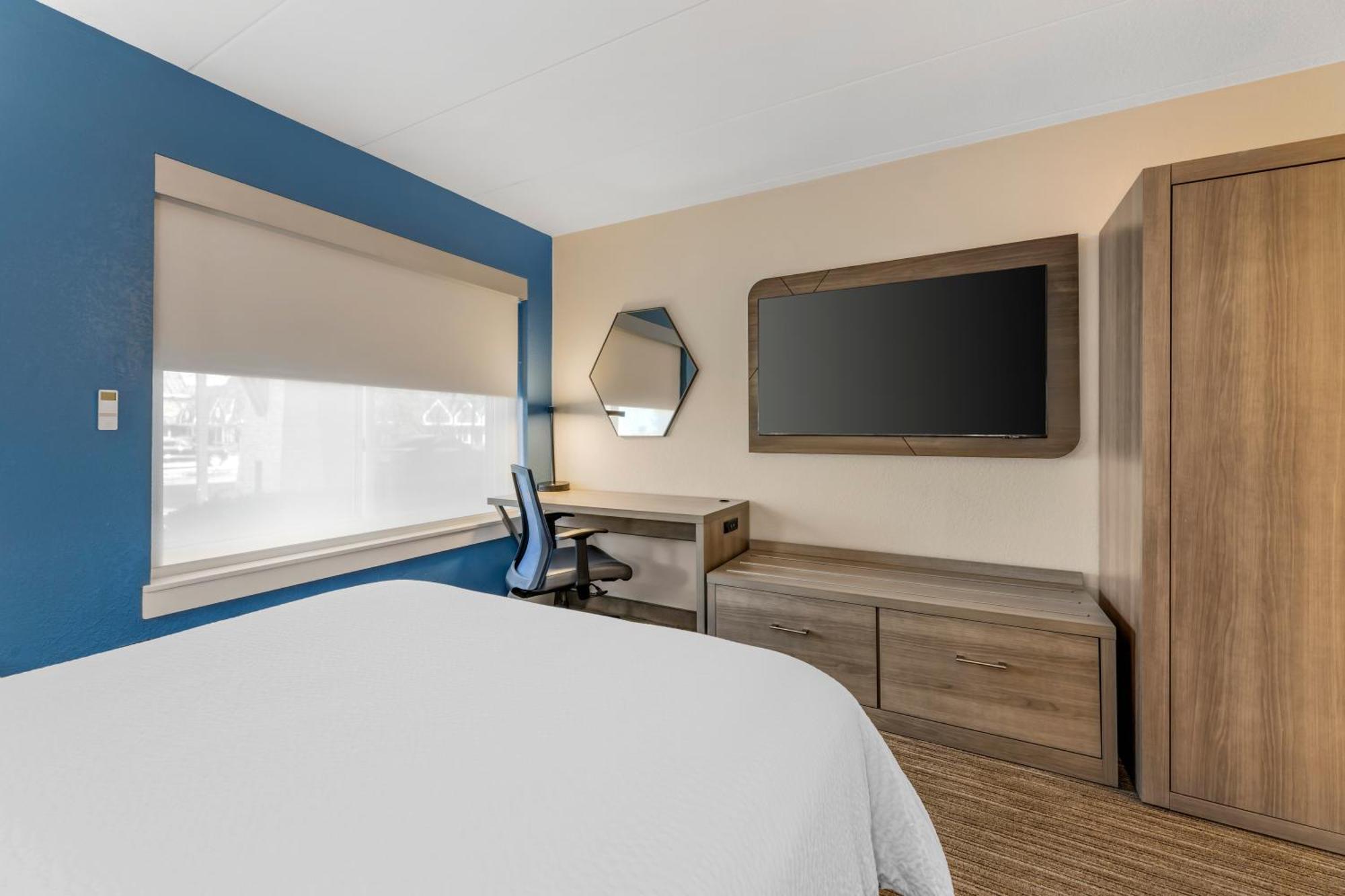 Holiday Inn Express Chicago-Downers Grove By Ihg Eksteriør billede